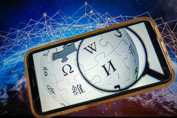 Wikipedia pauses AI-generated summaries pilot after editors protest